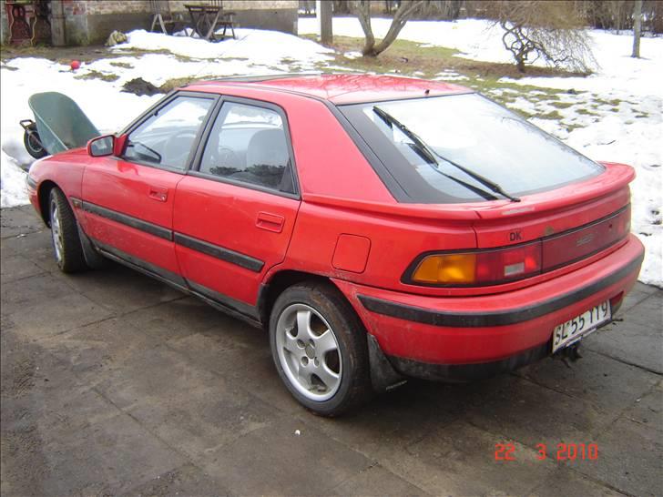 Mazda 323 billede 3