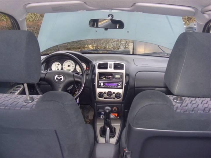 Mazda 323F 2,0 sportive billede 6