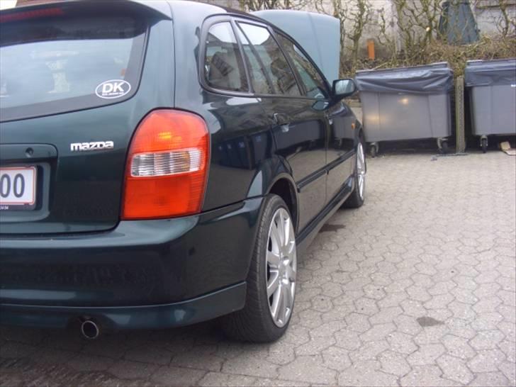 Mazda 323F 2,0 sportive billede 7