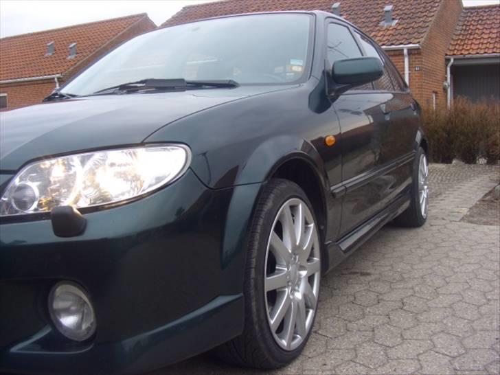 Mazda 323F 2,0 sportive billede 11