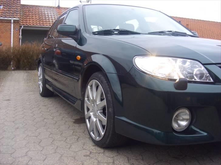 Mazda 323F 2,0 sportive billede 12