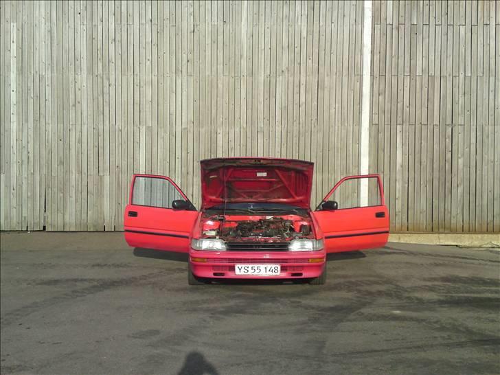 Toyota Corolla 1,3 ~SOLGT~ billede 9