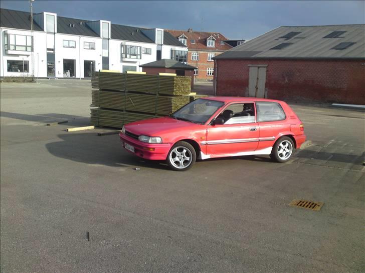 Toyota Corolla 1,3 ~SOLGT~ billede 11