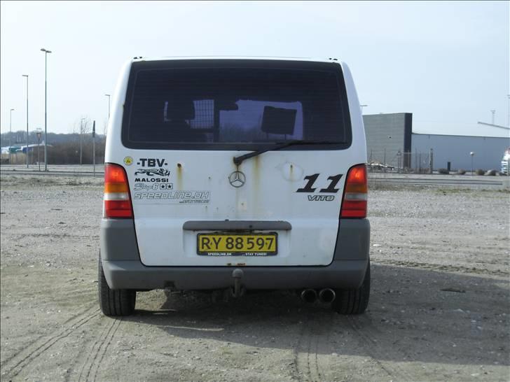 Mercedes Benz Vito 110D - Bred og tæt på Jorden, det er det de unge vil have. Rust er std. (Skal dog snart males) billede 18