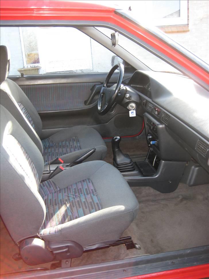 Mazda 323 Solgt  billede 5