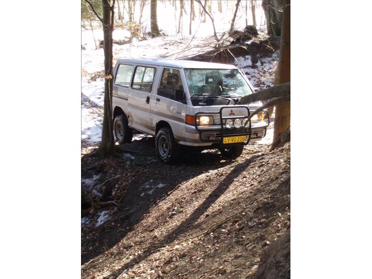 Mitsubishi L300 Shogun 4x4 billede 1