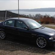 BMW 328 E46