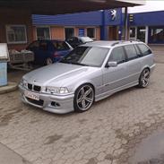 BMW 328i touring 