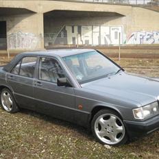Mercedes Benz 190