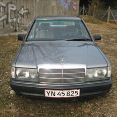 Mercedes Benz 190