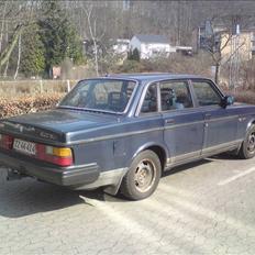 Volvo 240 GL (I Garage)