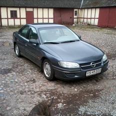 Opel Omega 2,0 16v