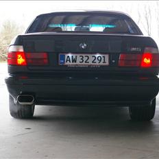 BMW 525i (M5)