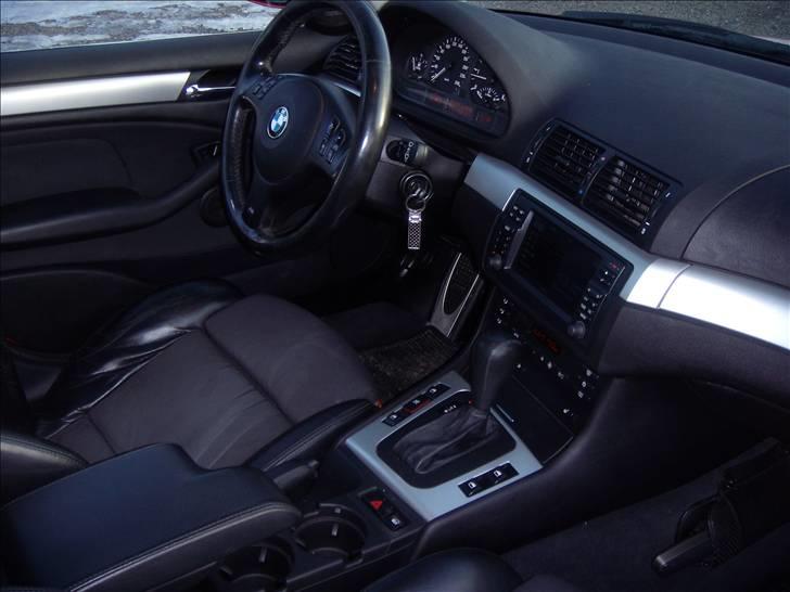 BMW 330d SOLGT billede 13