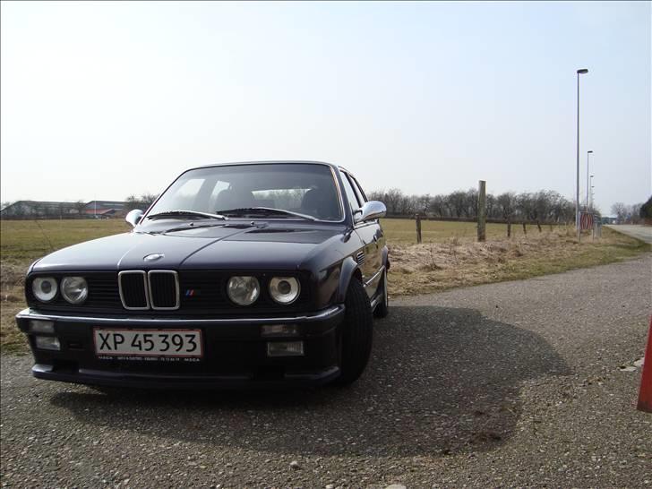BMW e30 320i <solgt> billede 2