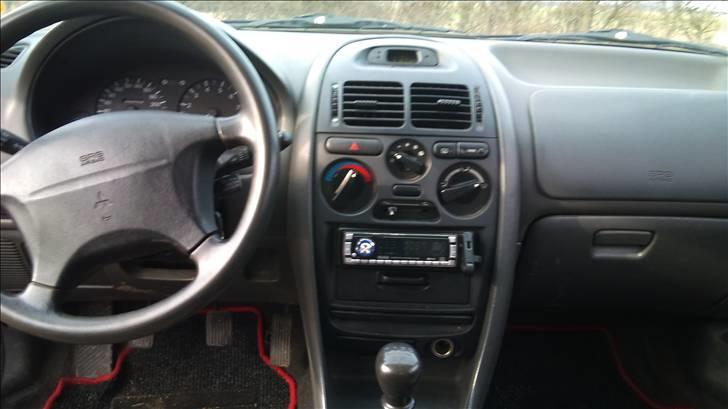 Mitsubishi Carisma billede 7