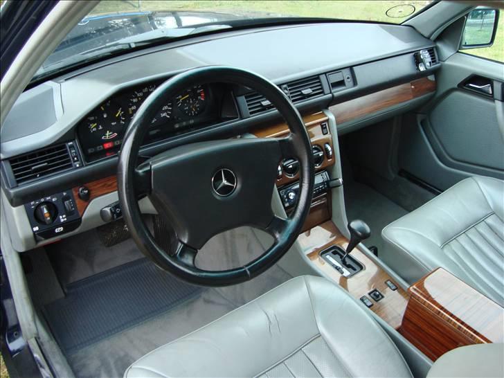 Mercedes Benz W124 260E  billede 12