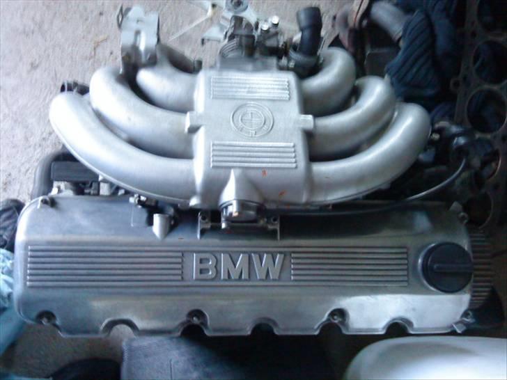 BMW E30 325i cab. billede 2