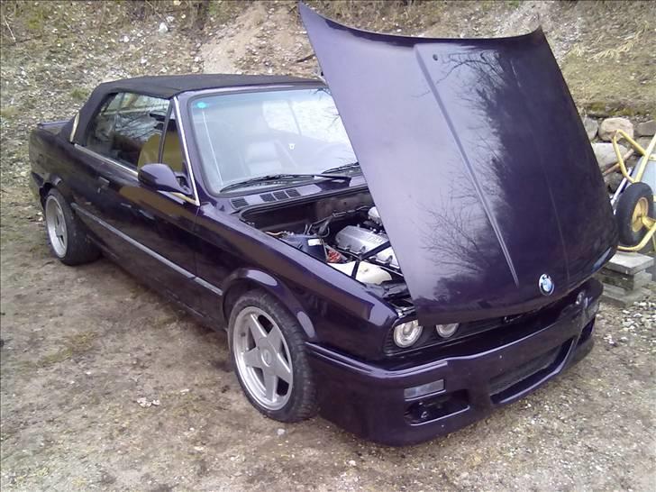 BMW E30 325i cab. billede 4