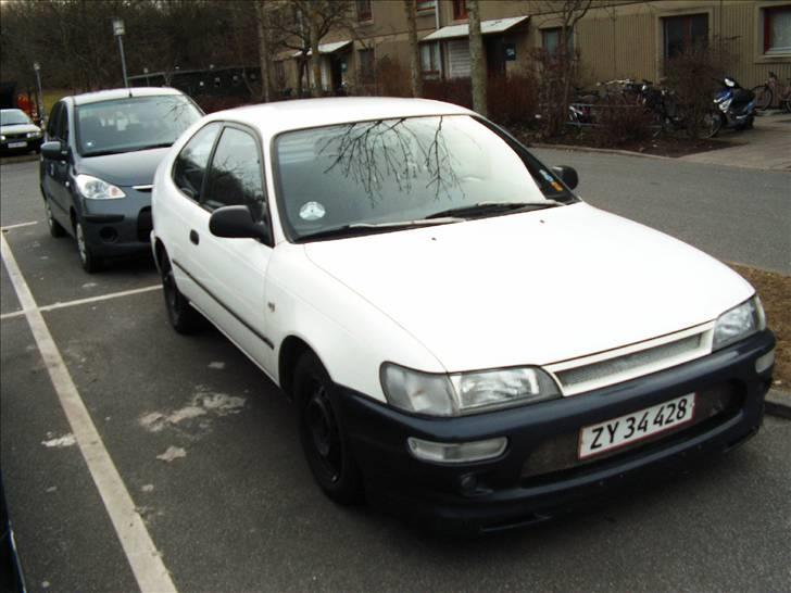 Toyota Corolla E10 1.3 Xli. (skrottet) billede 13