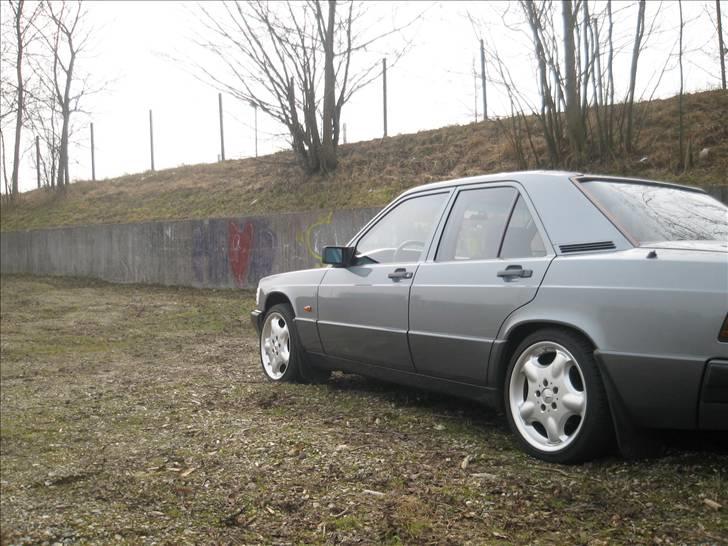 Mercedes Benz 190 billede 10