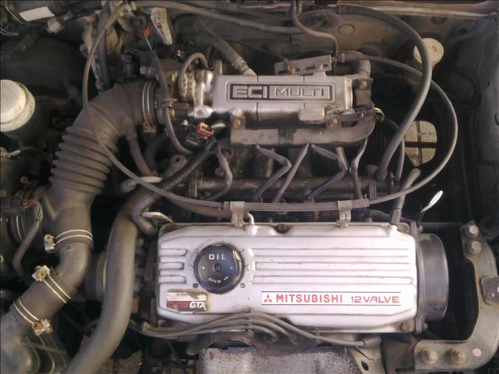 Mitsubishi Colt Mk GLXi 1,5 | SOLGT billede 5