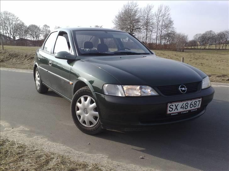 Opel vectra b totalskadet :( billede 13