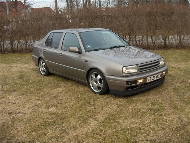 VW Vento billede 1