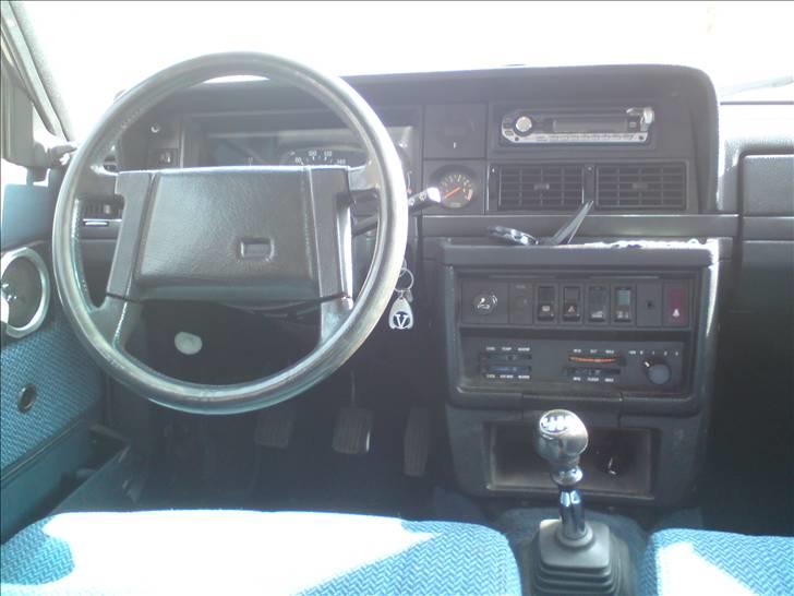 Volvo 240 GL (I Garage) billede 8