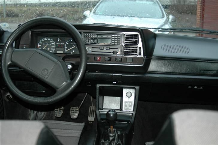 VW  Passat GT Syncro - Instrumentpanel billede 3