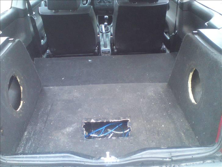 VW Golf 3 . Solgt.. - Inden Musik-- billede 8