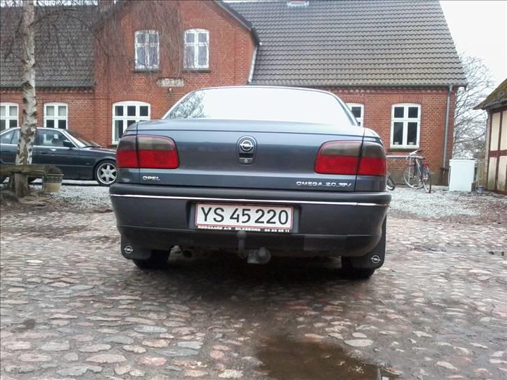 Opel Omega 2,0 16v billede 4