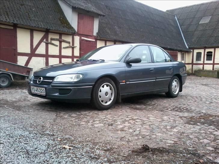 Opel Omega 2,0 16v billede 12
