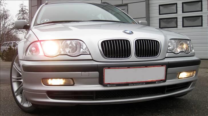 BMW 328i Touring billede 1