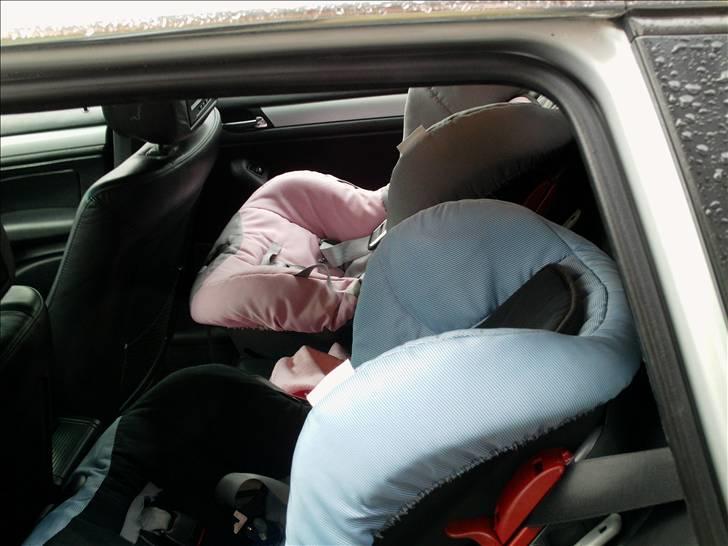 BMW 328i Touring - Her er årsagen til valget af Touring udgaven.. :) billede 15