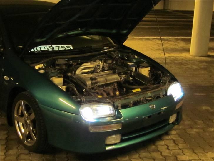 Mazda 323F BA (SOLGT) billede 6