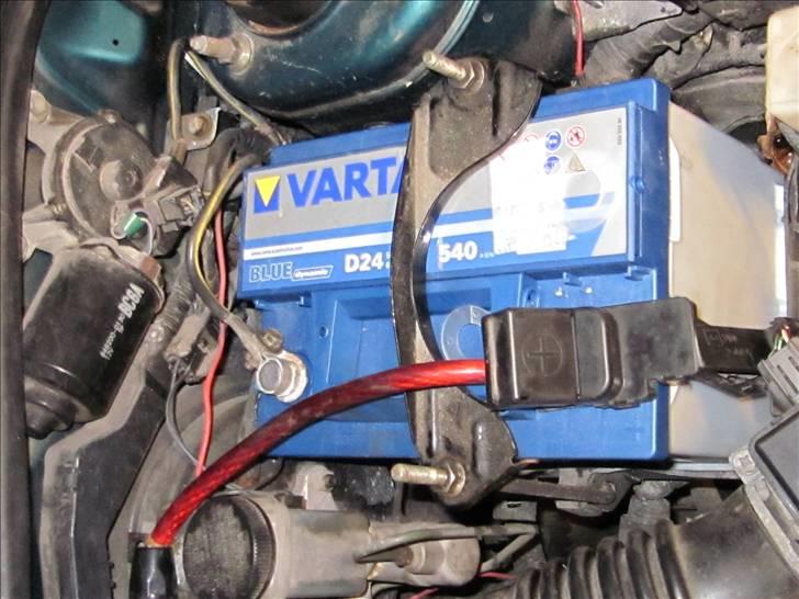 Mazda 323F BA (SOLGT) billede 7