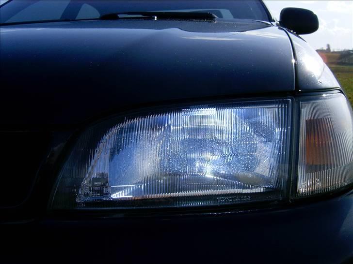 Toyota carina 1,6 billede 3