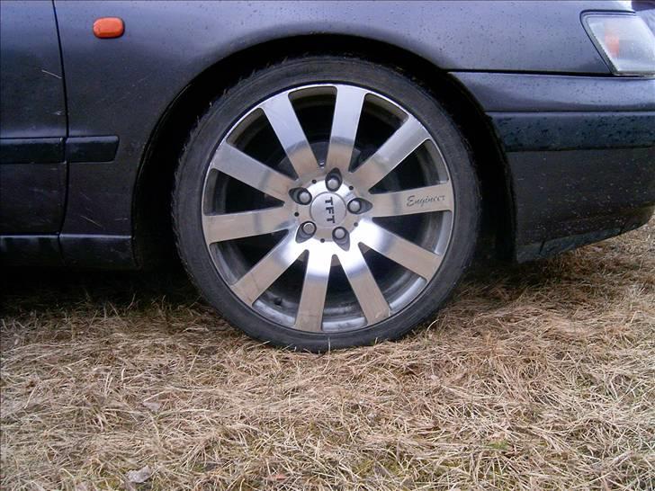 Toyota carina 1,6 billede 8