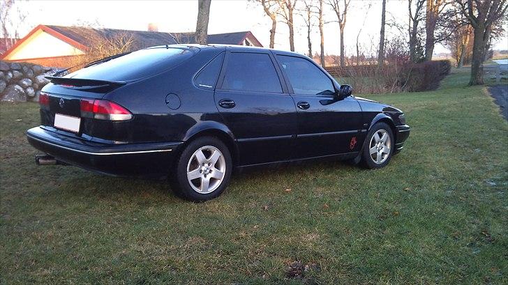 Saab 900SE Turbo - Godt nok kedeligt med vinter fælge :( billede 8