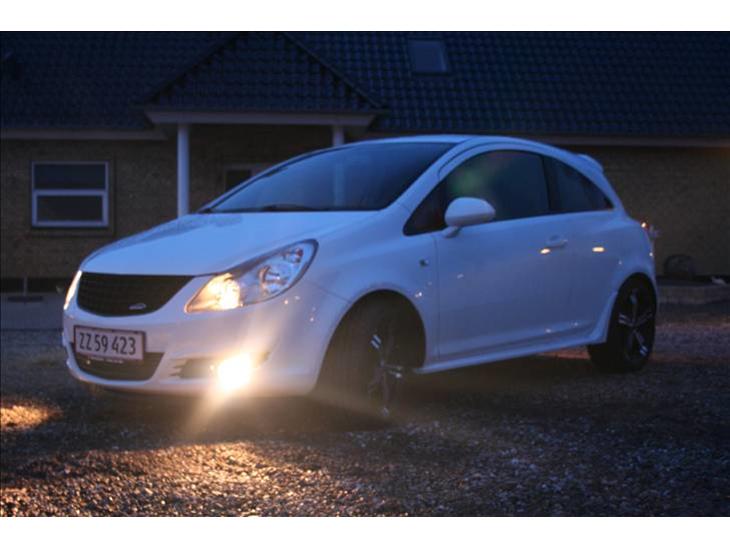 {{currentPhoto.altText}} billede {{currentPhoto.number}}