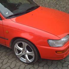 Toyota corolla 1,3 solgt