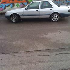 Ford Sierra Azur