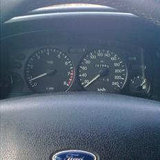Ford Mondeo 2,5 v6