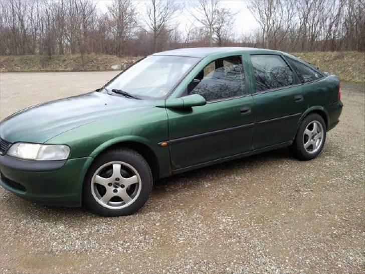 Opel Vectra 1,8i 16V TIL SALG billede 4