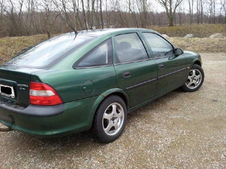 Opel Vectra 1,8i 16V TIL SALG billede 6
