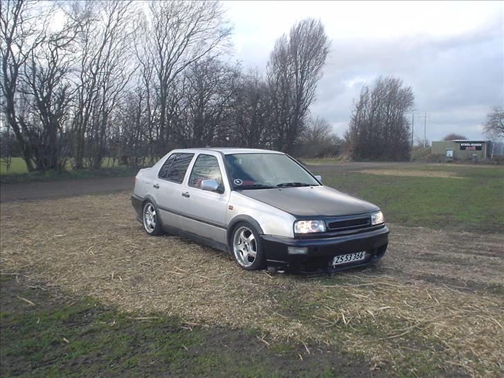 VW vento 1,8 solgt billede 20