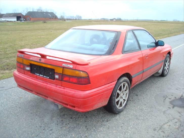 Mazda 626 2,0i 16v gt skrottet billede 2