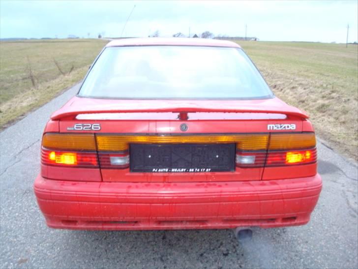 Mazda 626 2,0i 16v gt skrottet billede 7