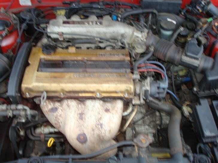 Mazda 626 2,0i 16v gt skrottet billede 8